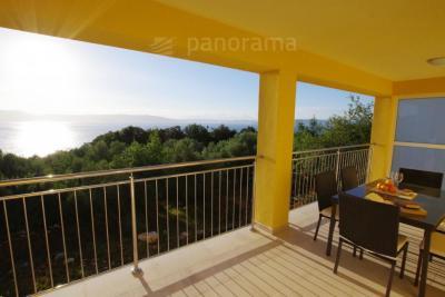 Apartment house with a beautiful view of the sea 28