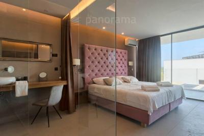 AN ARCHITECTURAL BEUTY NEAR THE SEA 20