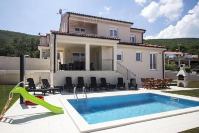 VILLA WITH SEA VIEW AND SWIMMING POOL