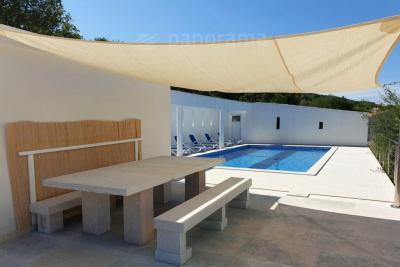Apartmenthaus mit fantastischem Meerblick 4