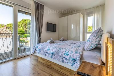 NEUES HAUS MIT SCHWIMMBAD IN PULA 14