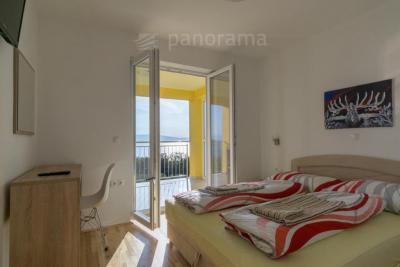 Apartment house with a beautiful view of the sea 31