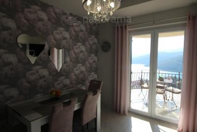 Apartment house with an enchanting view of the sea 35