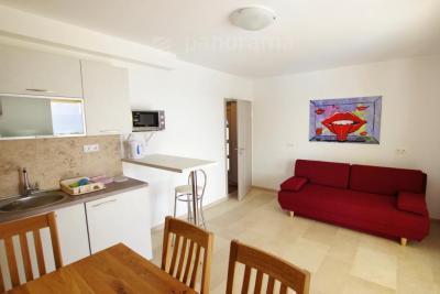 Apartment house with a beautiful view of the sea 3
