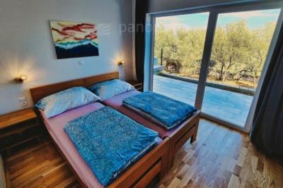 Luxury villa with a beautiful view of the sea 17