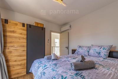 NEUES HAUS MIT SCHWIMMBAD IN PULA 17