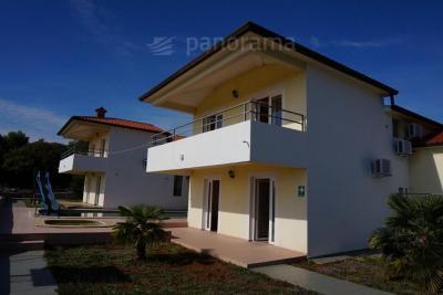 KOMPLEKS 2 APARTMANSKE KUĆE S DODATNIM SADRŽAJEM 2