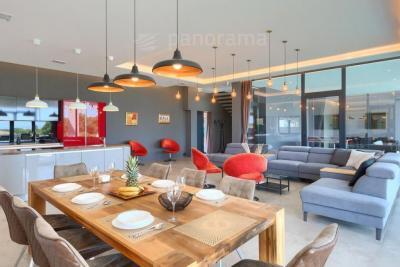 GLAMOROUS DESIGNER VILLA 5