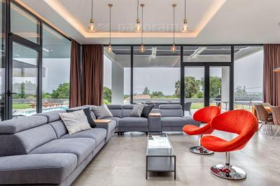 GLAMOROUS DESIGNER VILLA 8