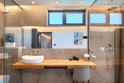 GLAMOROUS DESIGNER VILLA 21