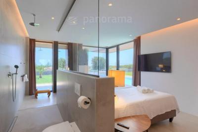 GLAMOROUS DESIGNER VILLA 15